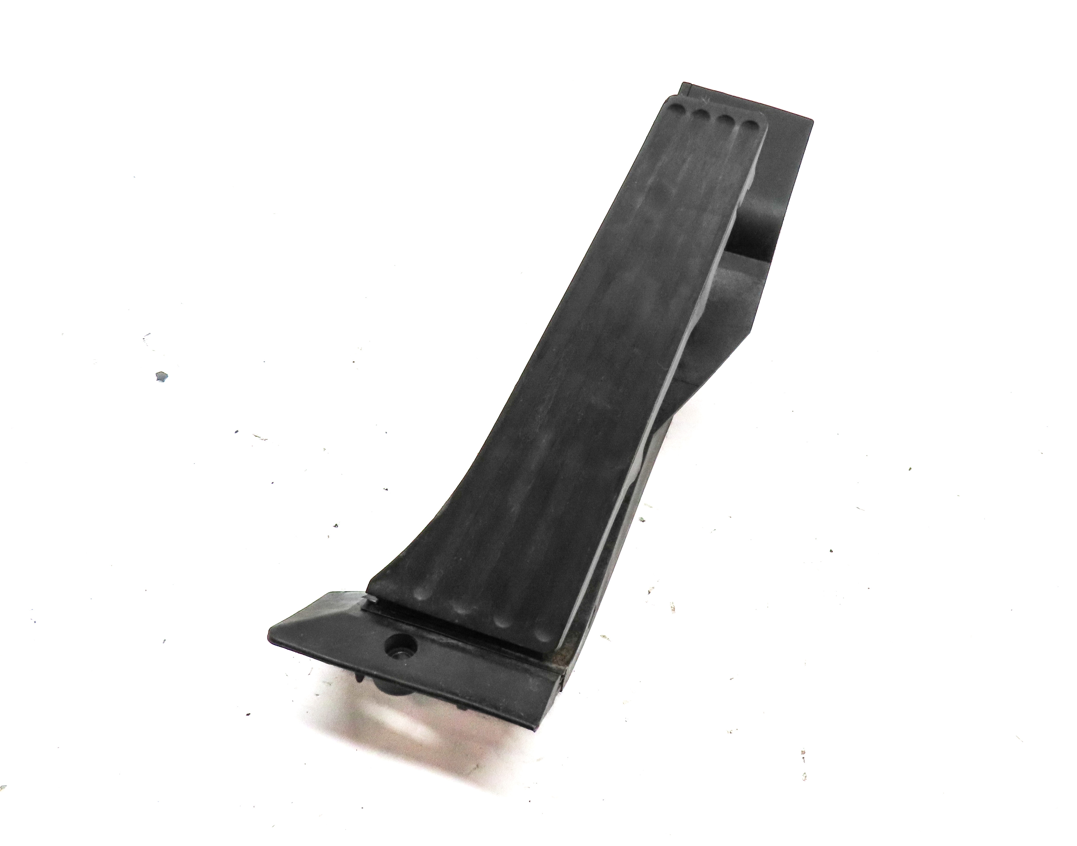 2003 BMW Z4 CONVERTIBLE (E85) FRONT LEFT DRIVER GAS ACCELERATOR PEDAL ASSEMBLY — exact item pictured